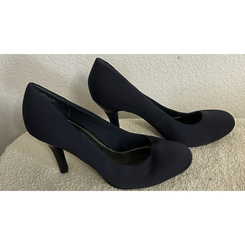 Mootsies Tootsies Shoes Women's Size 9.5M Black Moideal Patent Leather Pumps